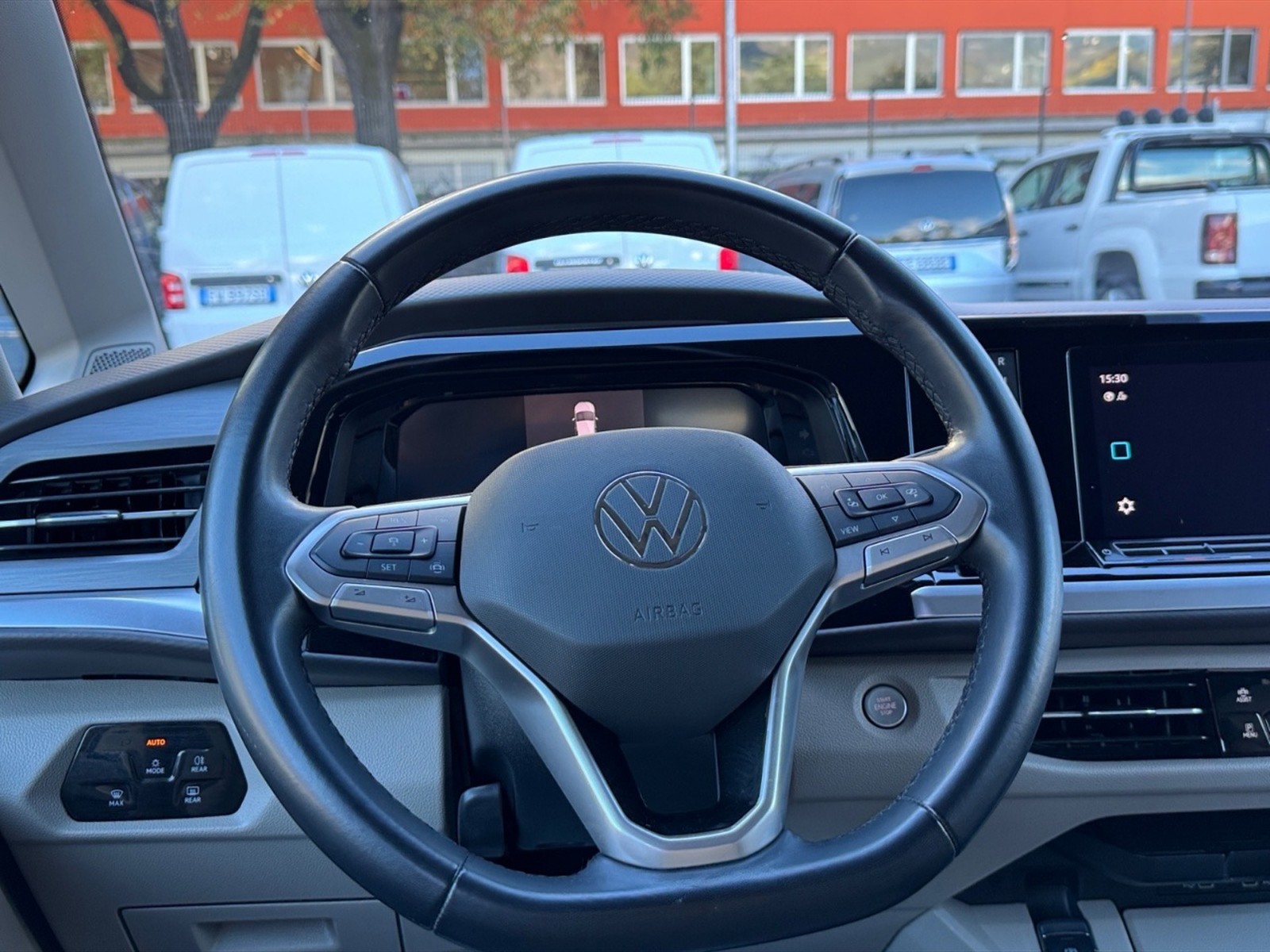 Volkswagen T7 Multivan 2.0 tdi life 150cv dsg 7p.ti - 8