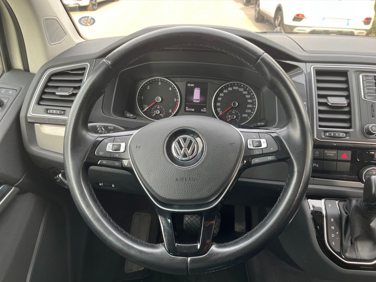 Volkswagen T6 Multivan 2.0 tdi tech 4motion 150cv dsg - 8