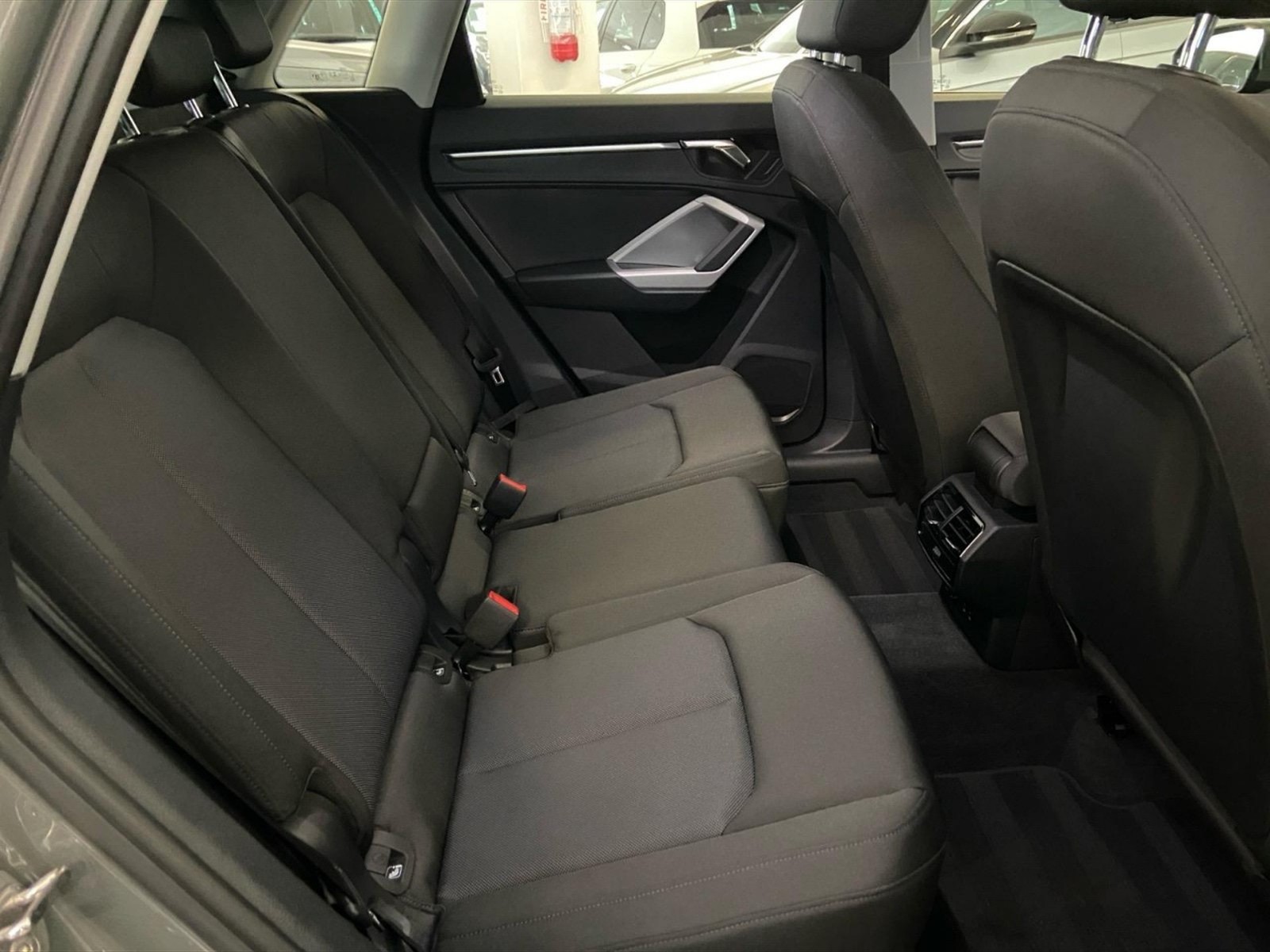 Audi Q3 35 2.0 tdi business advanced quattro s-tronic - 9