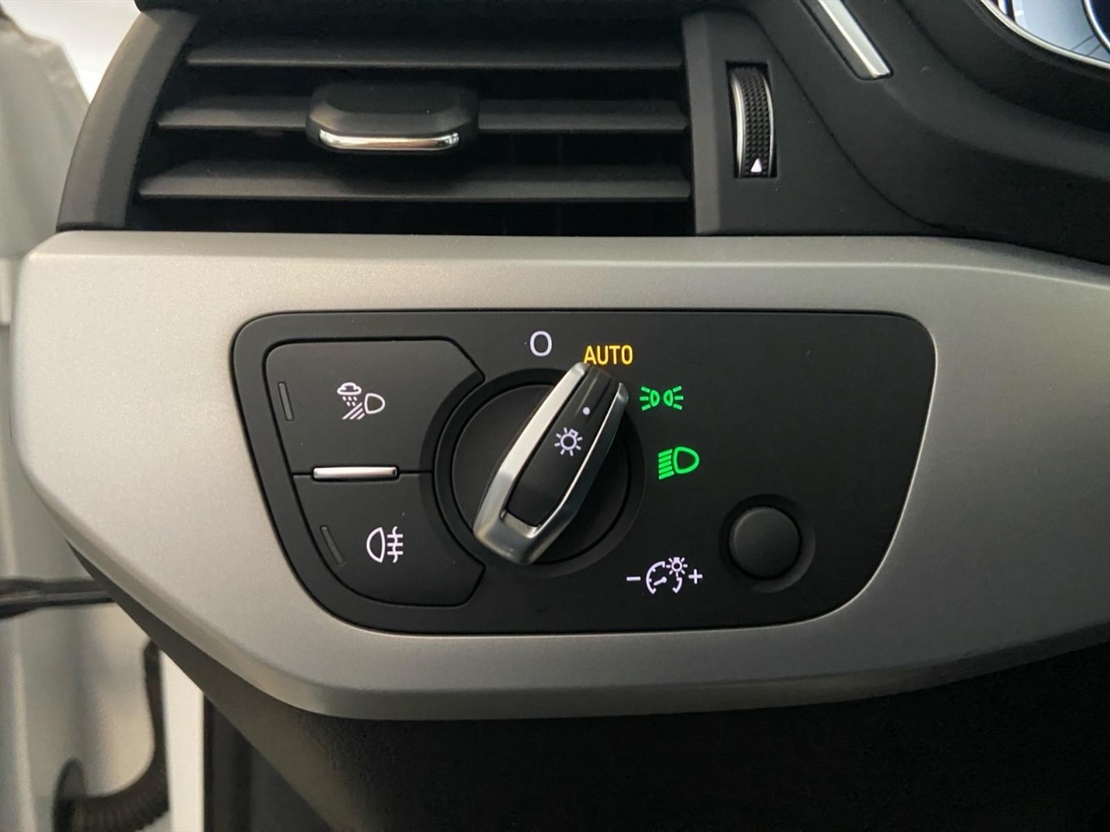 Audi A4 avant 40 2.0 tdi business advanced quattro 190cv s-tronic - 13