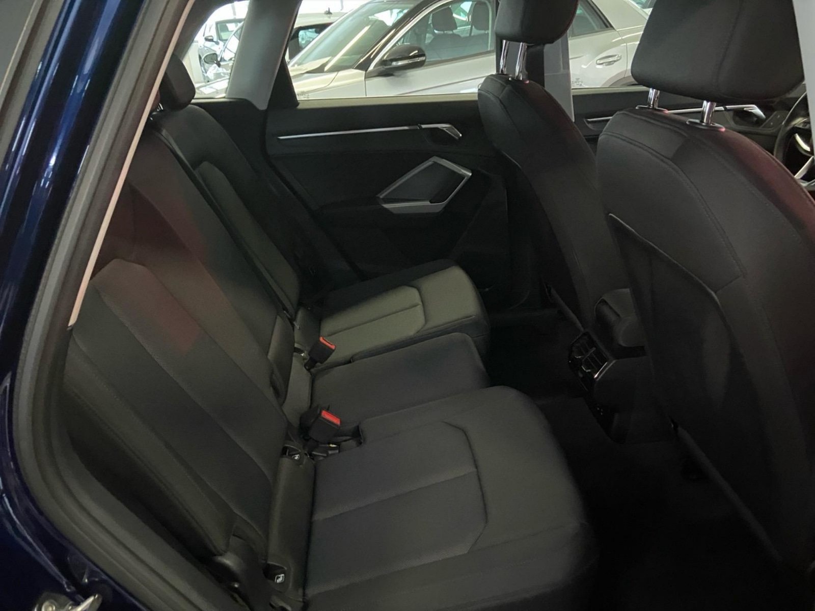 Audi Q3 35 2.0 tdi s line edition quattro s-tronic - 9