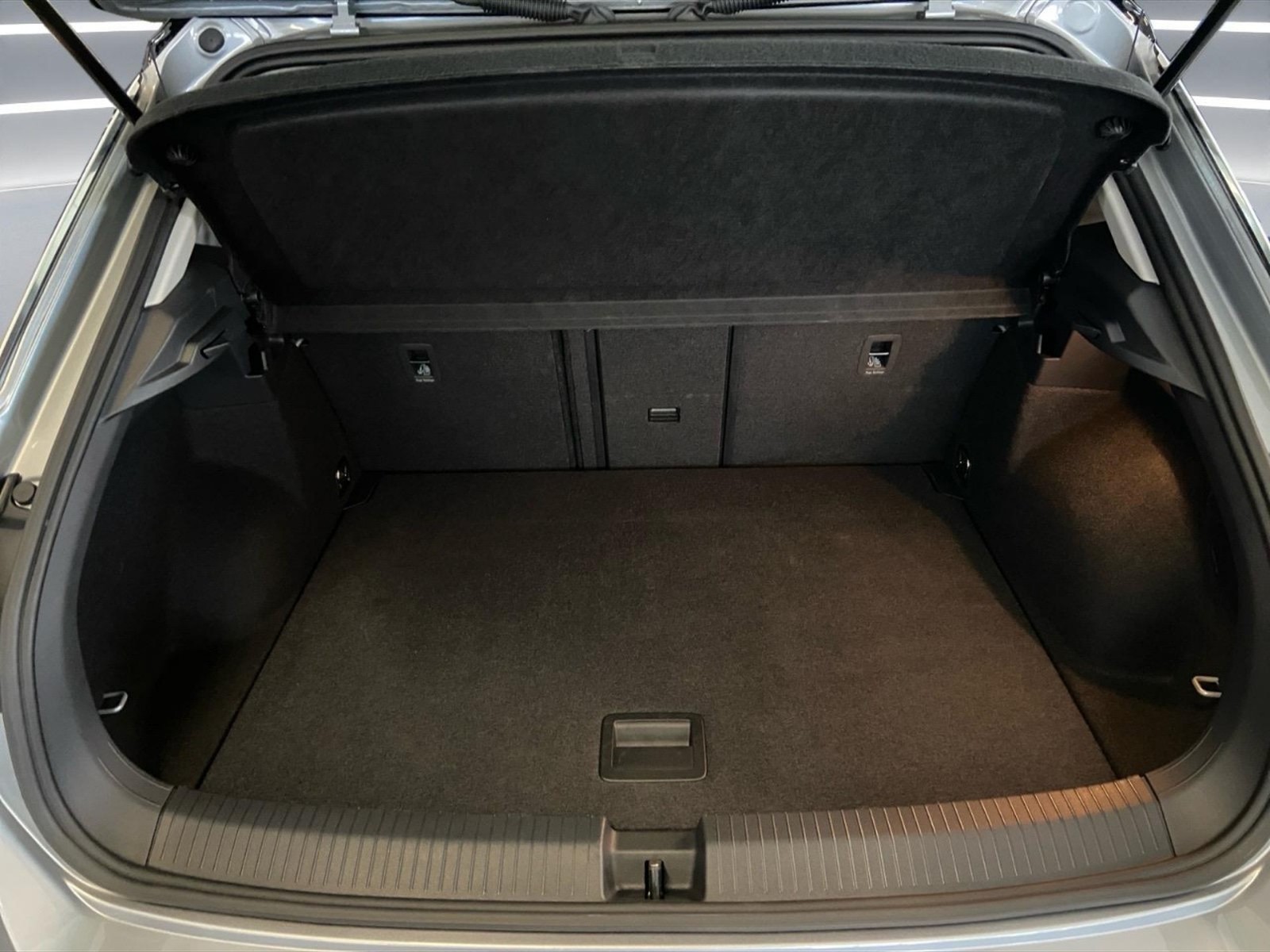 Volkswagen T-Roc 1.5 tsi life dsg - 12