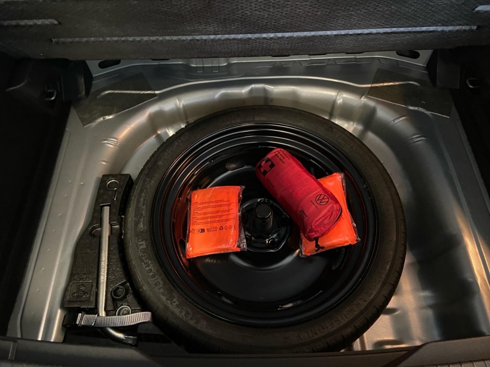 Volkswagen T-Roc 1.5 tsi life dsg - 13