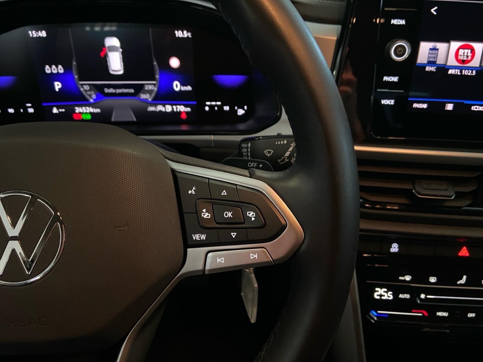 Volkswagen T-Roc 1.5 tsi life dsg - 17