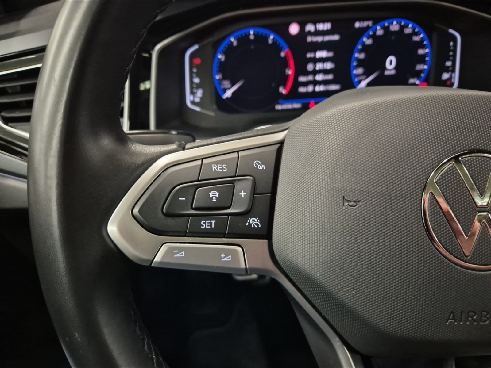 Volkswagen Taigo 1.0 tsi r-line 115cv - 14