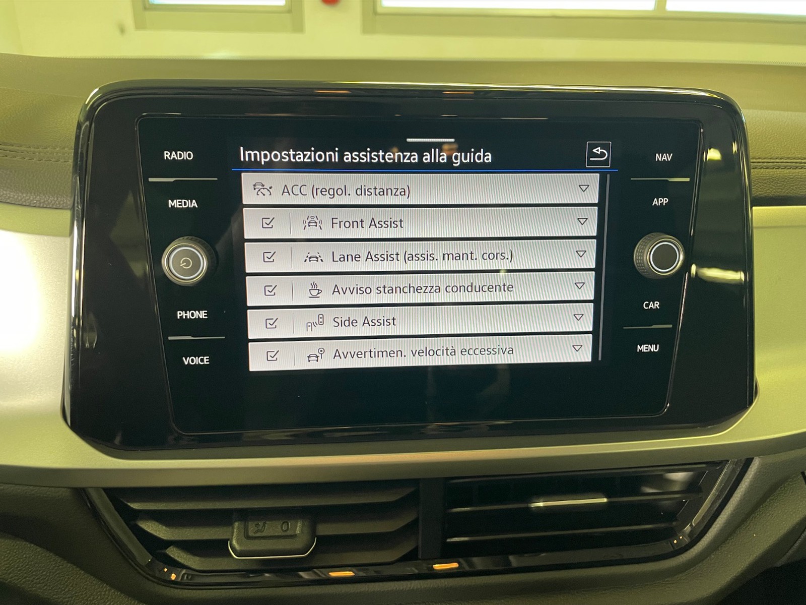 Volkswagen T-Roc 2.0 tdi life 150cv dsg - 16