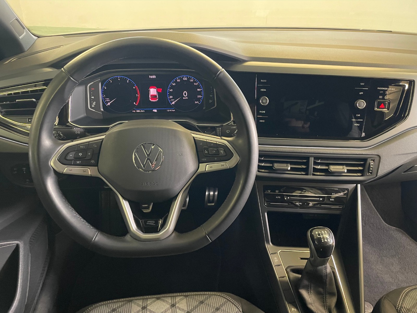 Volkswagen Taigo 1.0 tsi r-line 115cv - 8