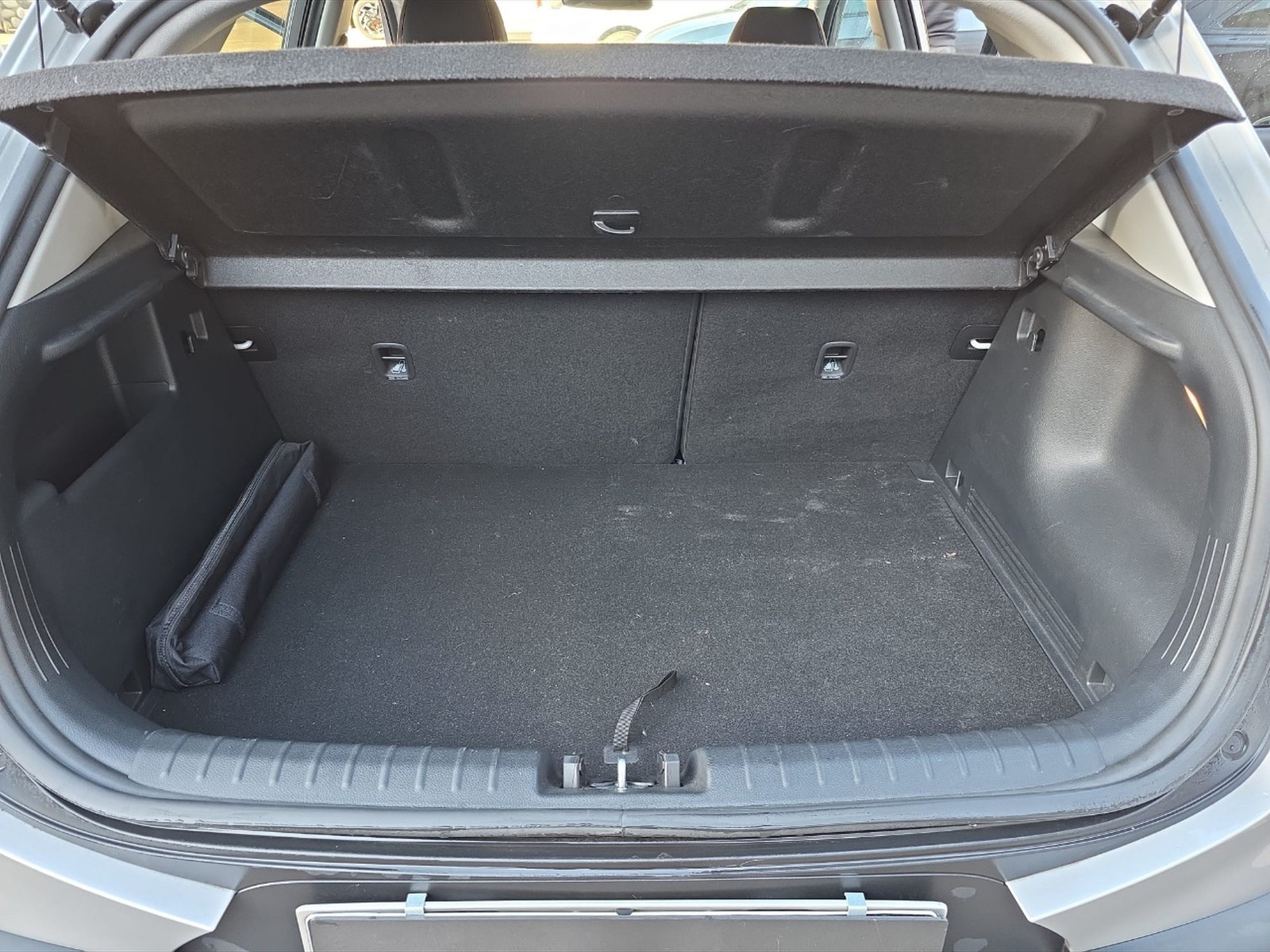 Kia Stonic 1.2 dpi style 84cv - 10