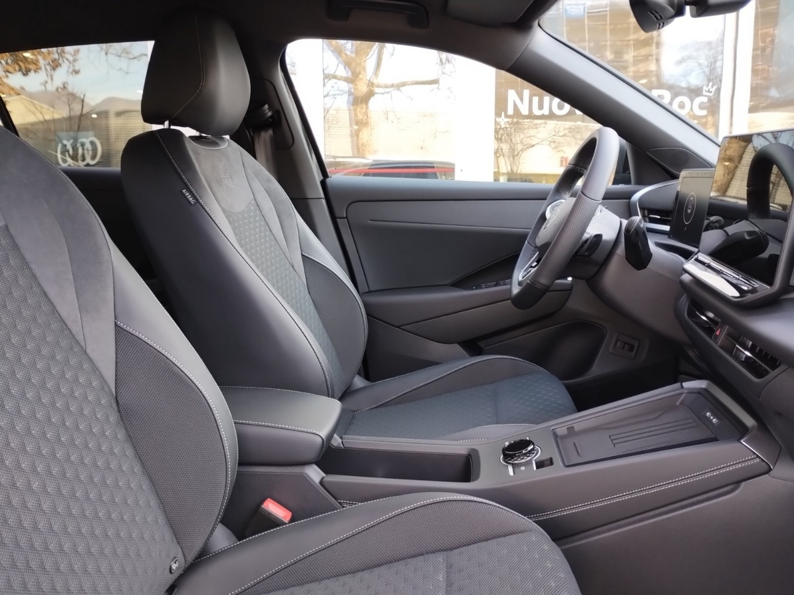 Volkswagen T-Roc 1.5 etsi r-line 150cv dsg - 9