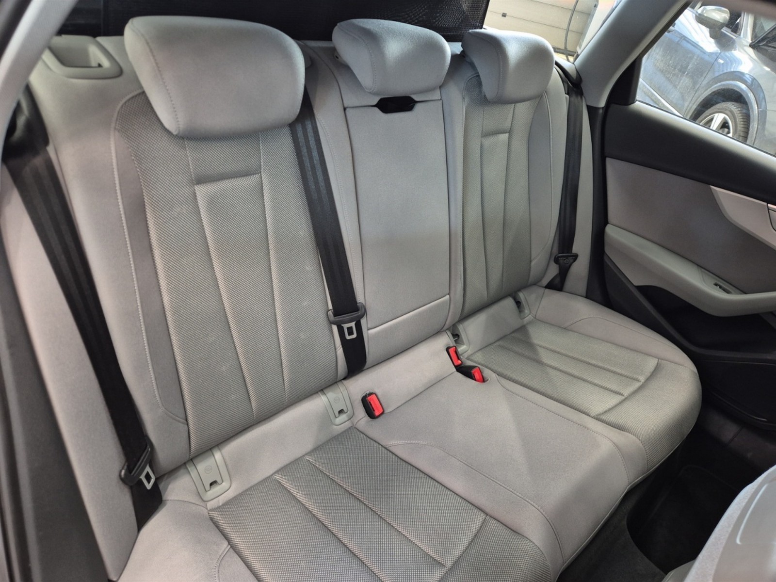 Audi A4 avant 40 2.0 tdi mhev business advanced quattro 204cv s-tronic - 9