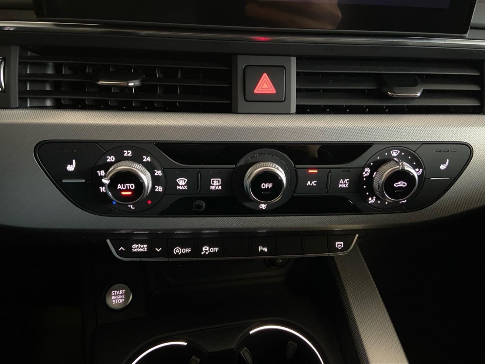 Audi A4 avant 40 2.0 tdi mhev business advanced quattro 204cv s-tronic - 24