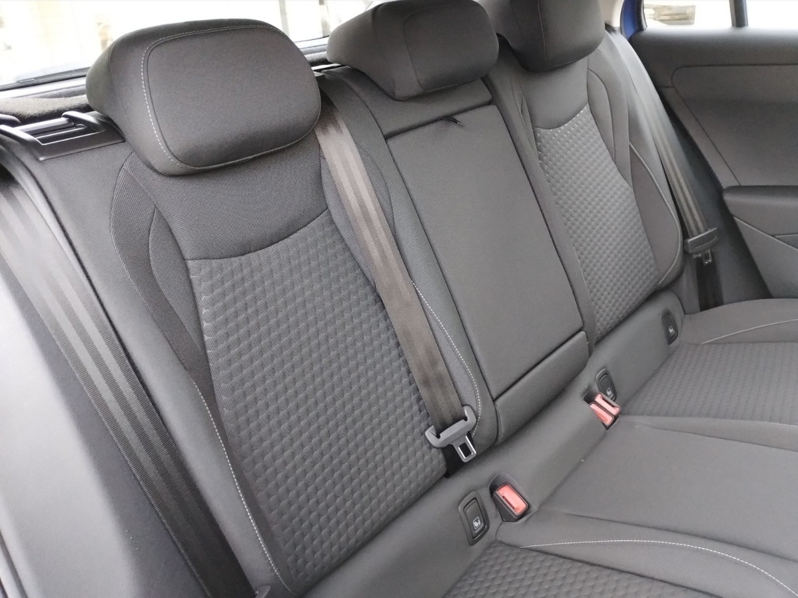 Volkswagen T-Roc 1.5 ETSI ACT LIFE DSG 115CV MY 26 - 10