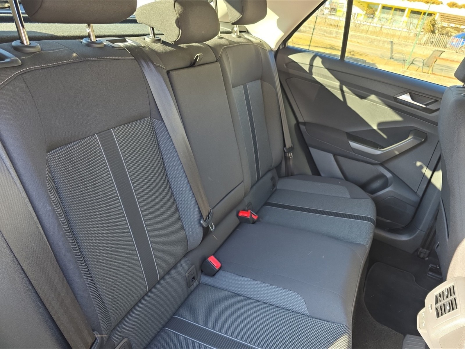 Volkswagen T-Roc 1.0 tsi edition plus 115cv - 9