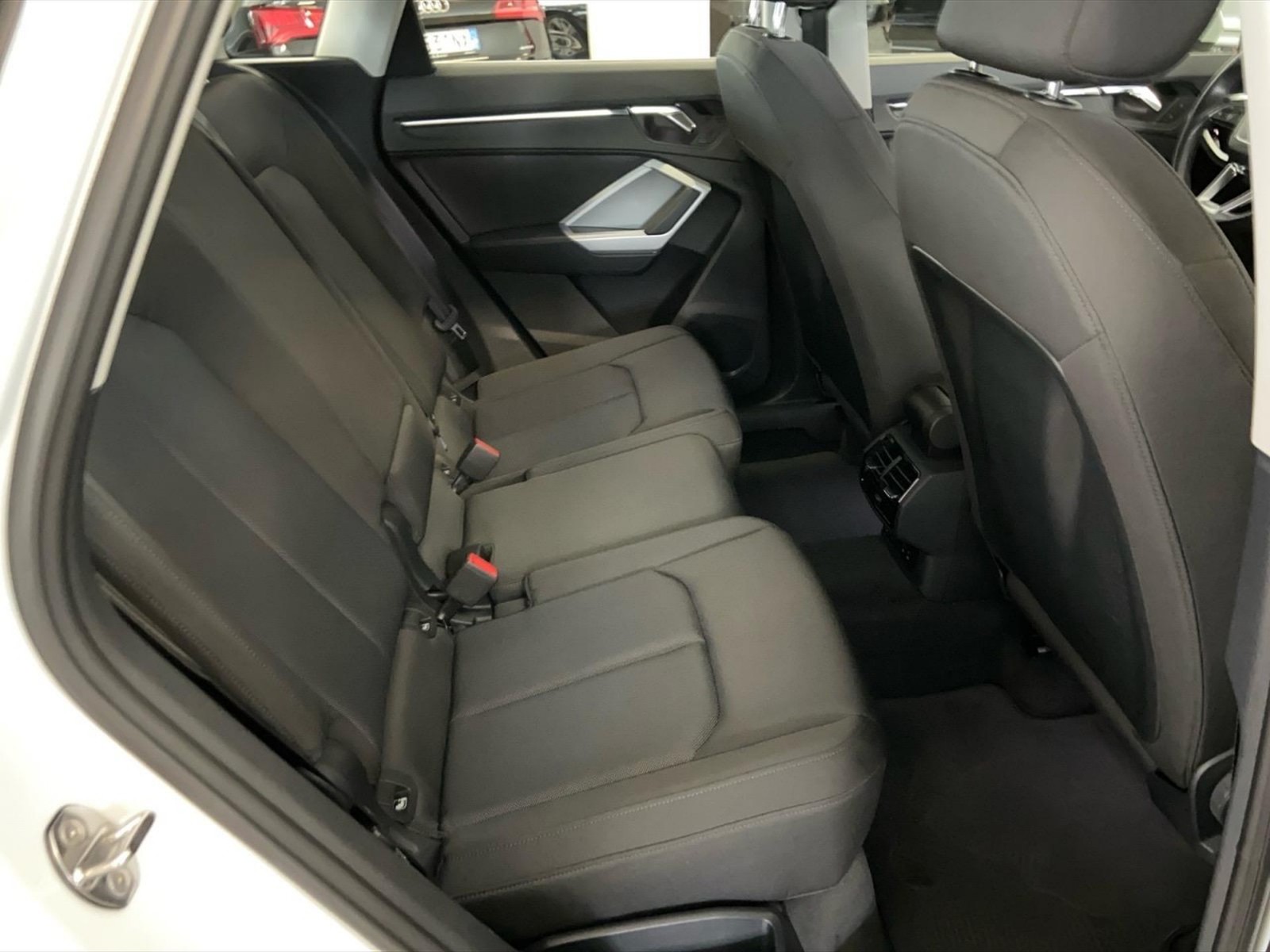 Audi Q3 40 2.0 tdi business advanced quattro 200cv s-tronic - 9