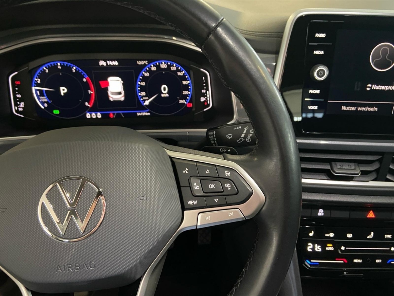 Volkswagen T-Roc 1.5 tsi style dsg - 17