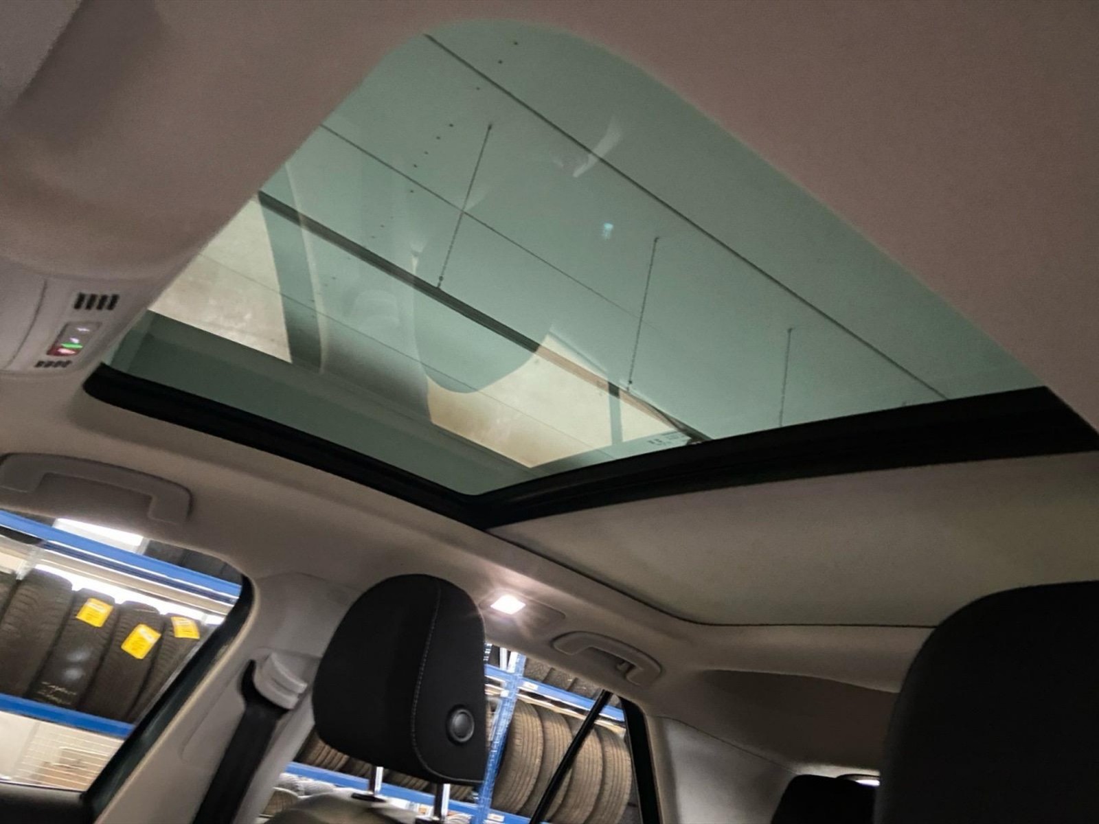 Volkswagen T-Roc 1.5 tsi style dsg - 27