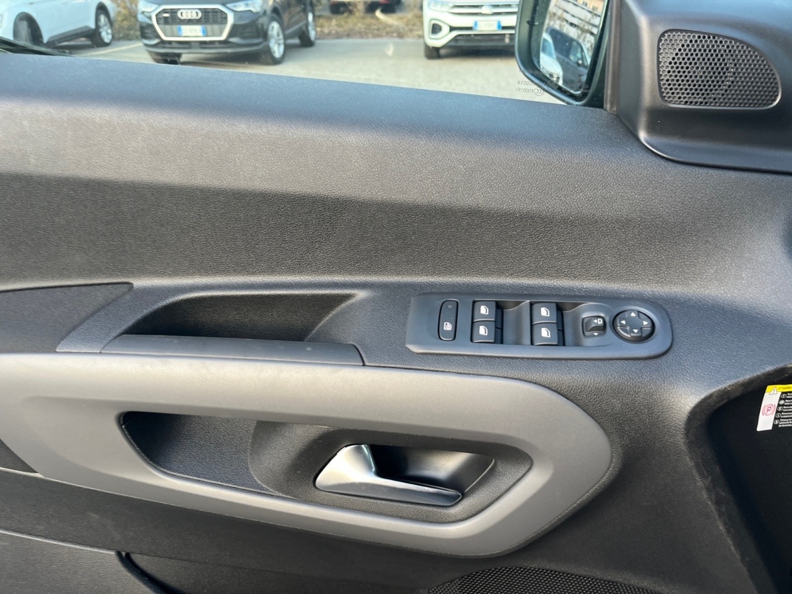 Toyota Proace City electric l2 50kwh d executive - 19