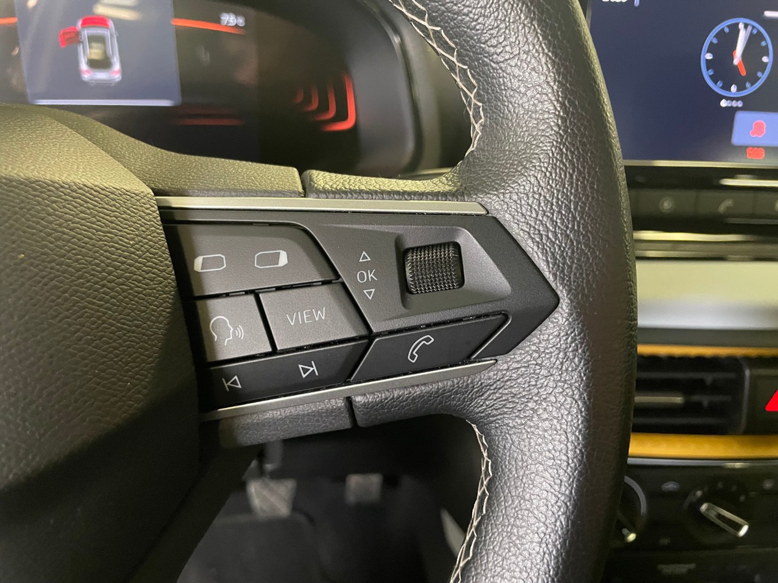 Seat Arona 1.0 ecotsi style 95cv - 17