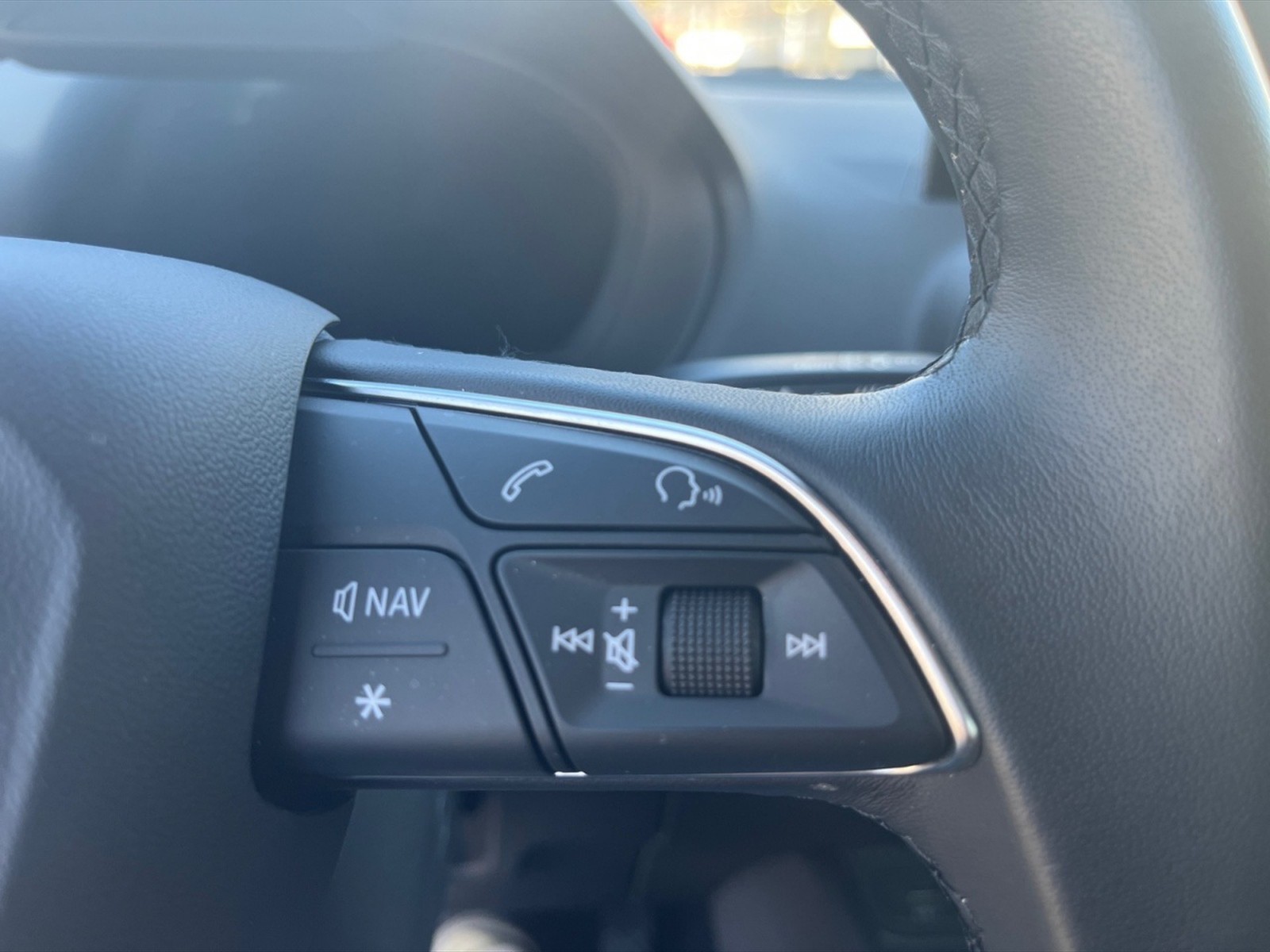 Audi Q2 35 2.0 tdi admired advanced quattro s-tronic - 13