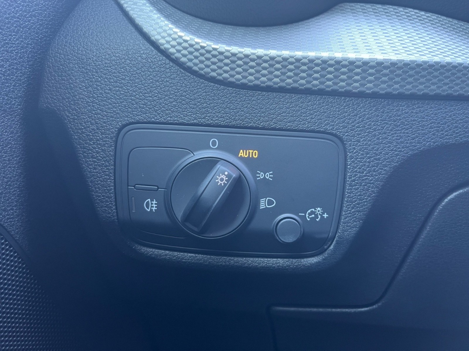 Audi Q2 35 2.0 tdi admired advanced quattro s-tronic - 21