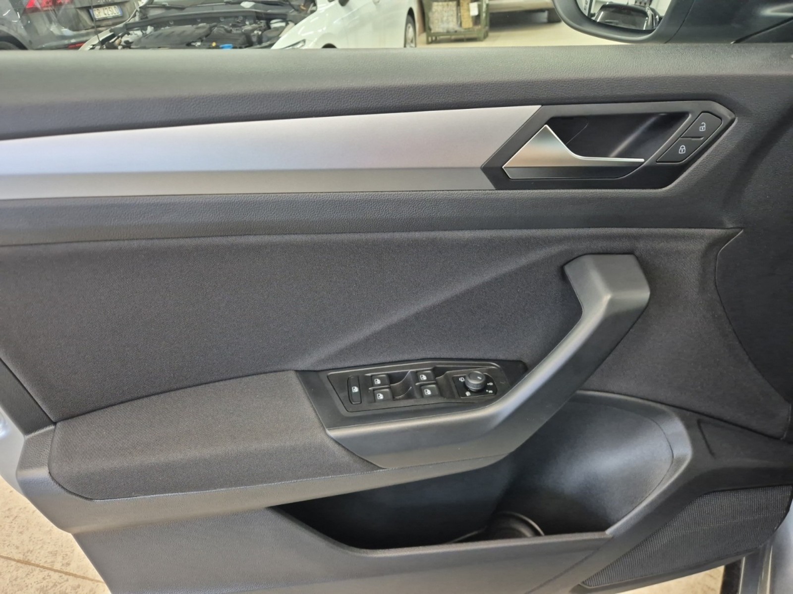 Volkswagen T-Roc 1.5 tsi life dsg - 19