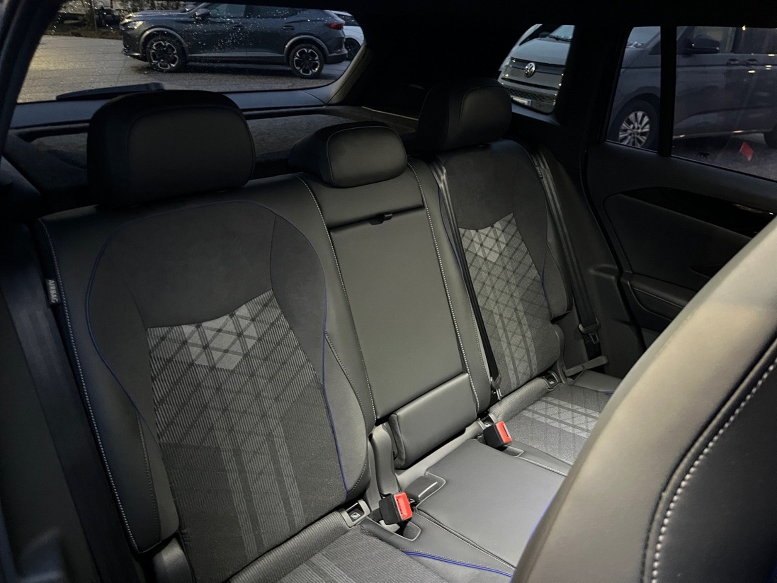 Volkswagen Tiguan 2.0 tdi r-line plus 4motion 193cv dsg - 10