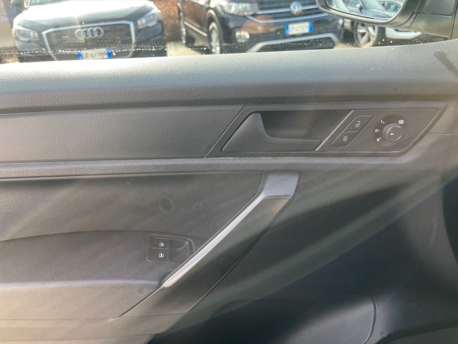 Volkswagen VIC Caddy 2.0 tdi 122cv 4motion e6 - 17