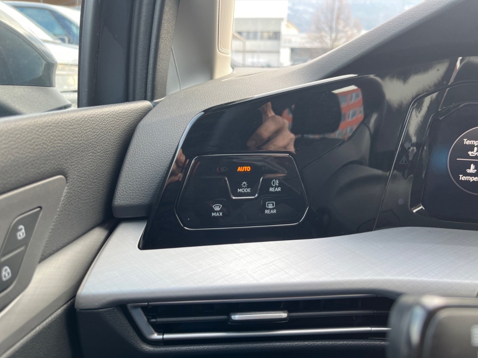 Volkswagen Golf 2.0 tdi life 115cv - 20