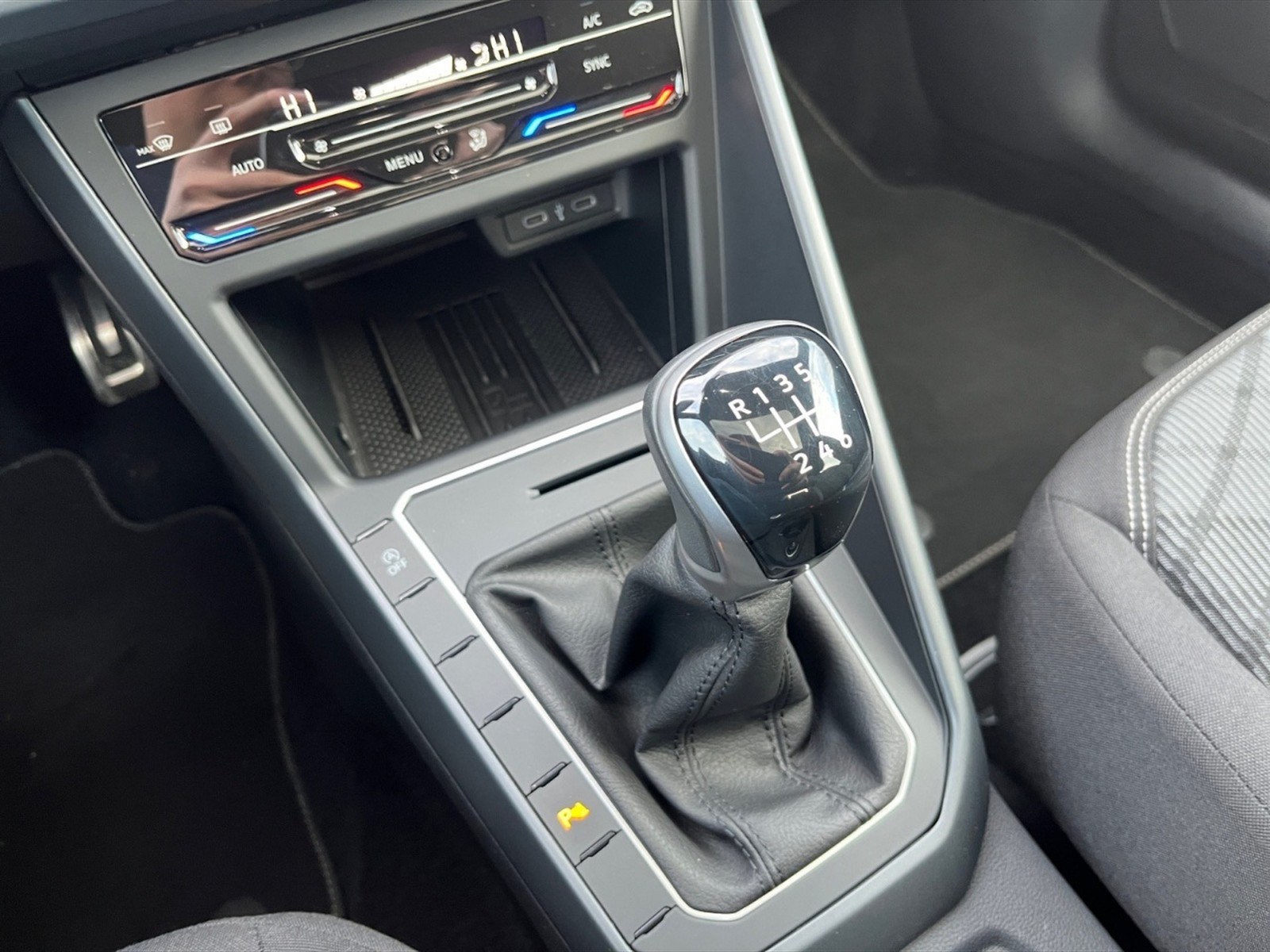 Volkswagen Taigo 1.0 tsi r-line 115cv - 22