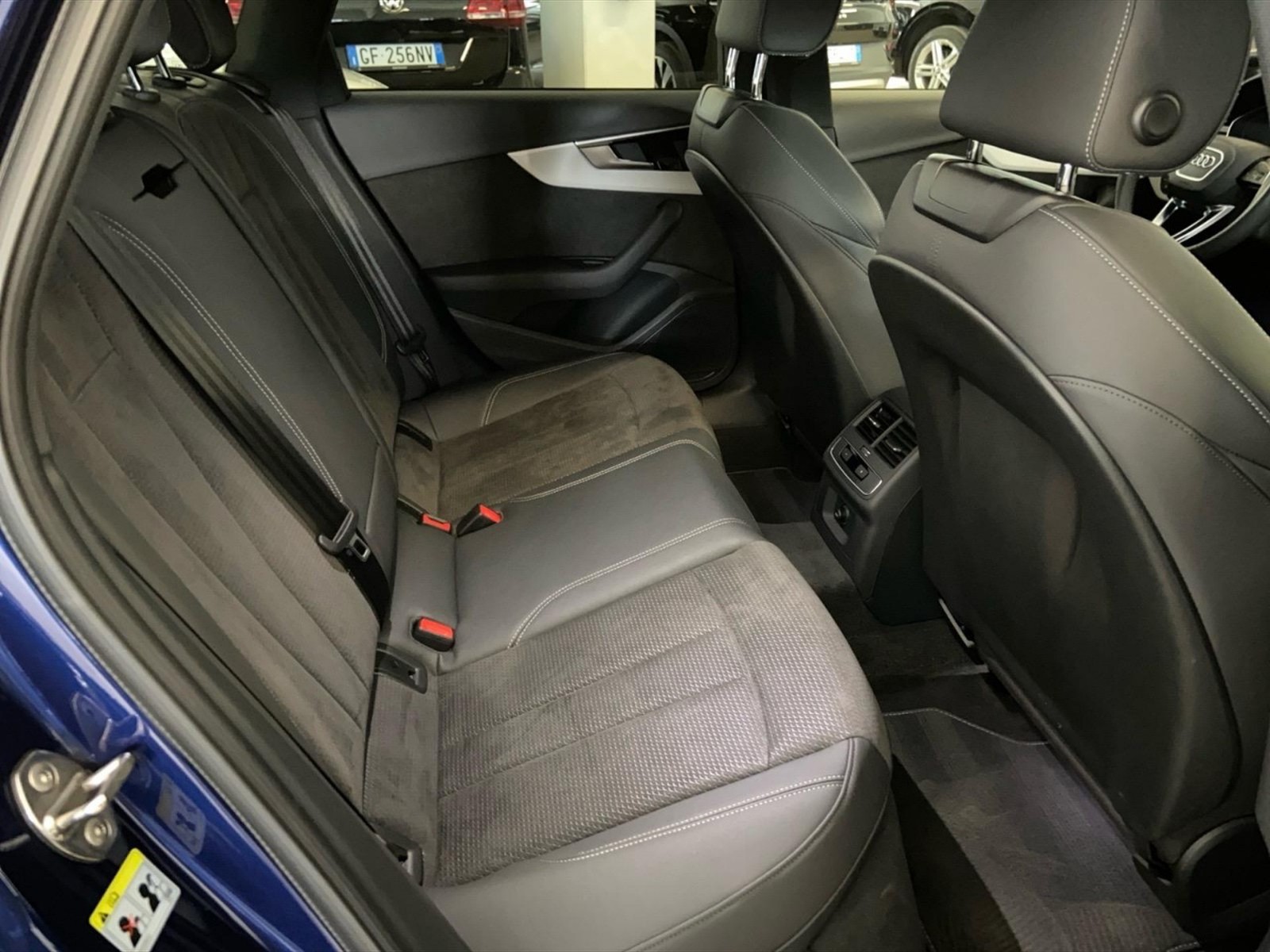 Audi S4 avant 3.0 tdi mhev quattro 341cv tiptronic - 9