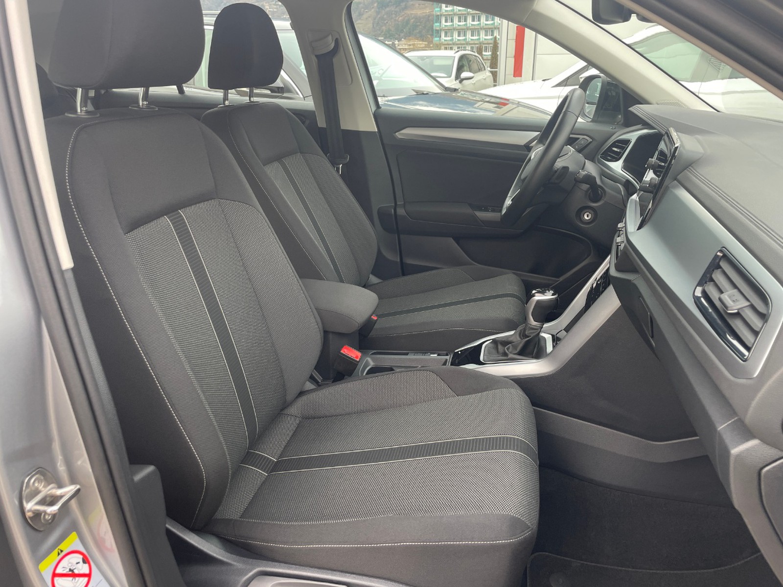 Volkswagen T-Roc 1.5 tsi life dsg - 9