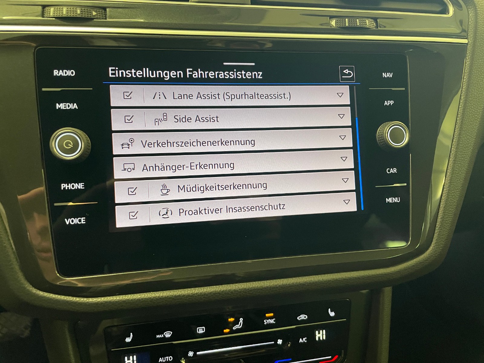 Volkswagen Tiguan 2.0 tdi elegance 4motion 150cv dsg - 16