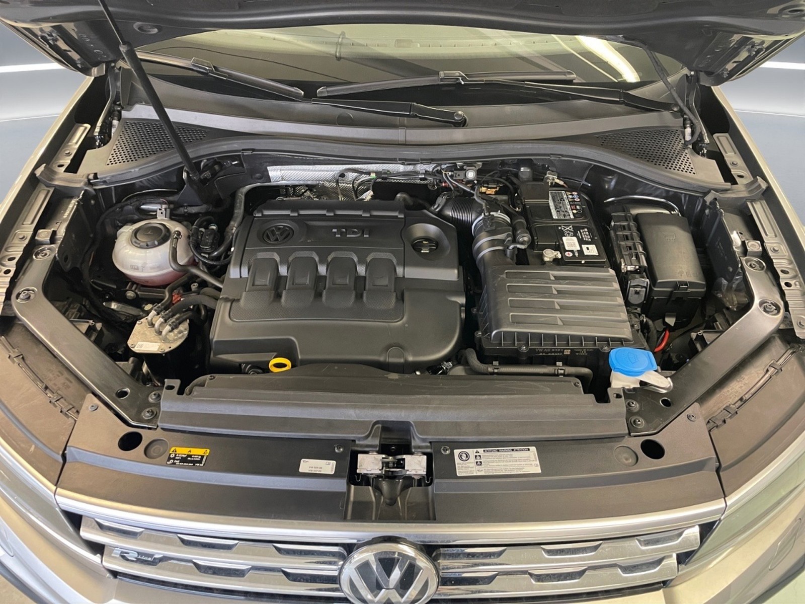 Volkswagen Tiguan Advanced R-Line 2.0 tdi 4motion 150cv dsg - 11