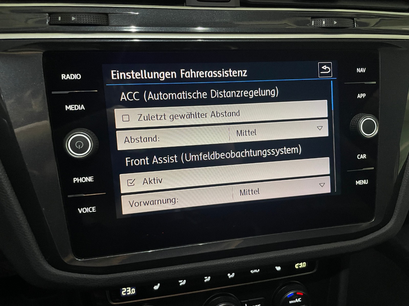 Volkswagen Tiguan Advanced R-Line 2.0 tdi 4motion 150cv dsg - 16