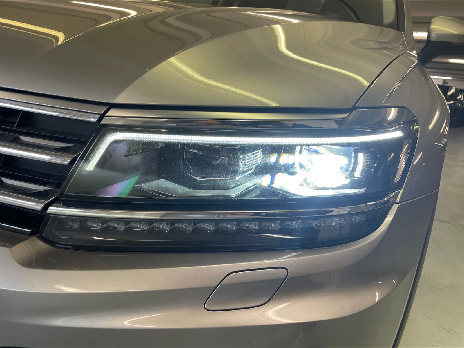 Volkswagen Tiguan Advanced R-Line 2.0 tdi 4motion 150cv dsg - 24