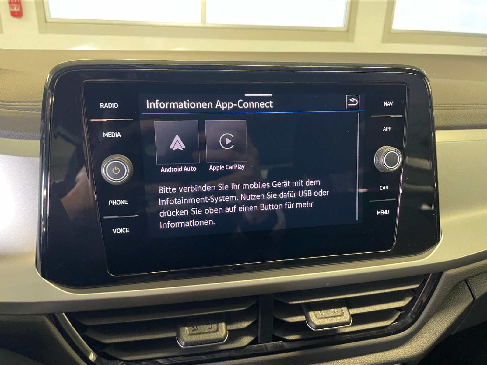 Volkswagen T-Roc 1.5 tsi life dsg - 15