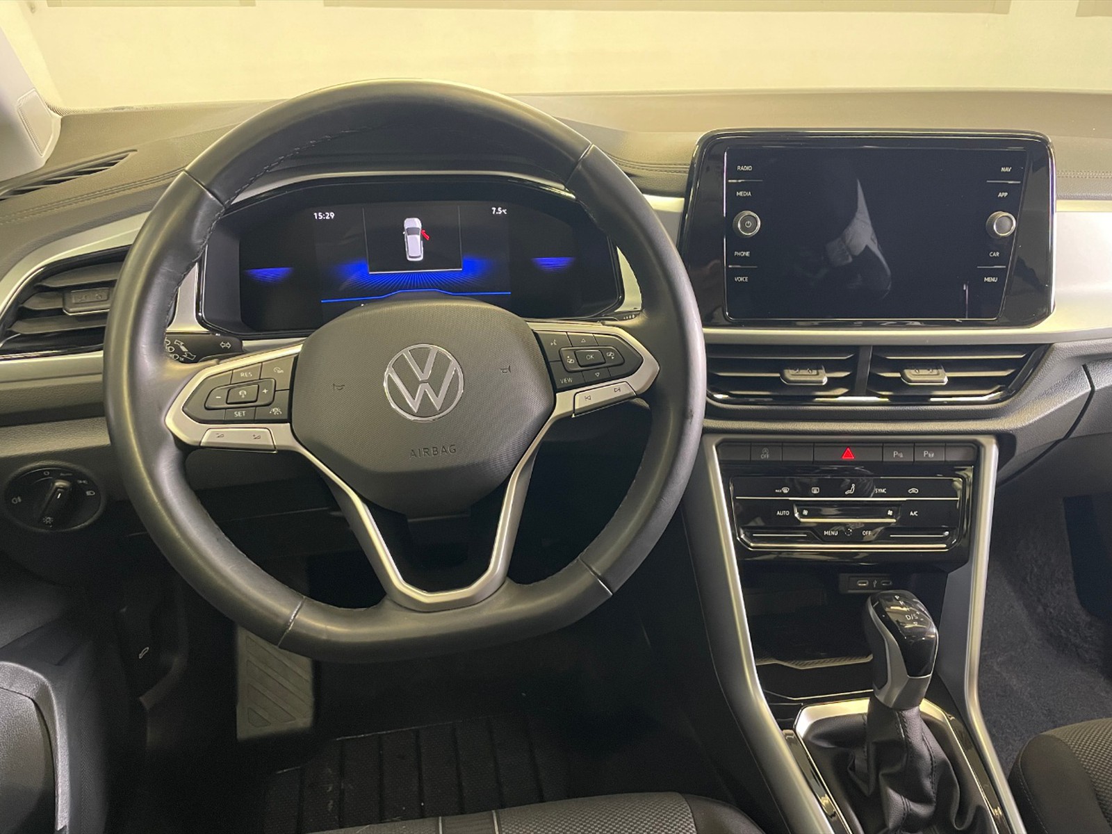 Volkswagen T-Roc 1.5 tsi life dsg - 8