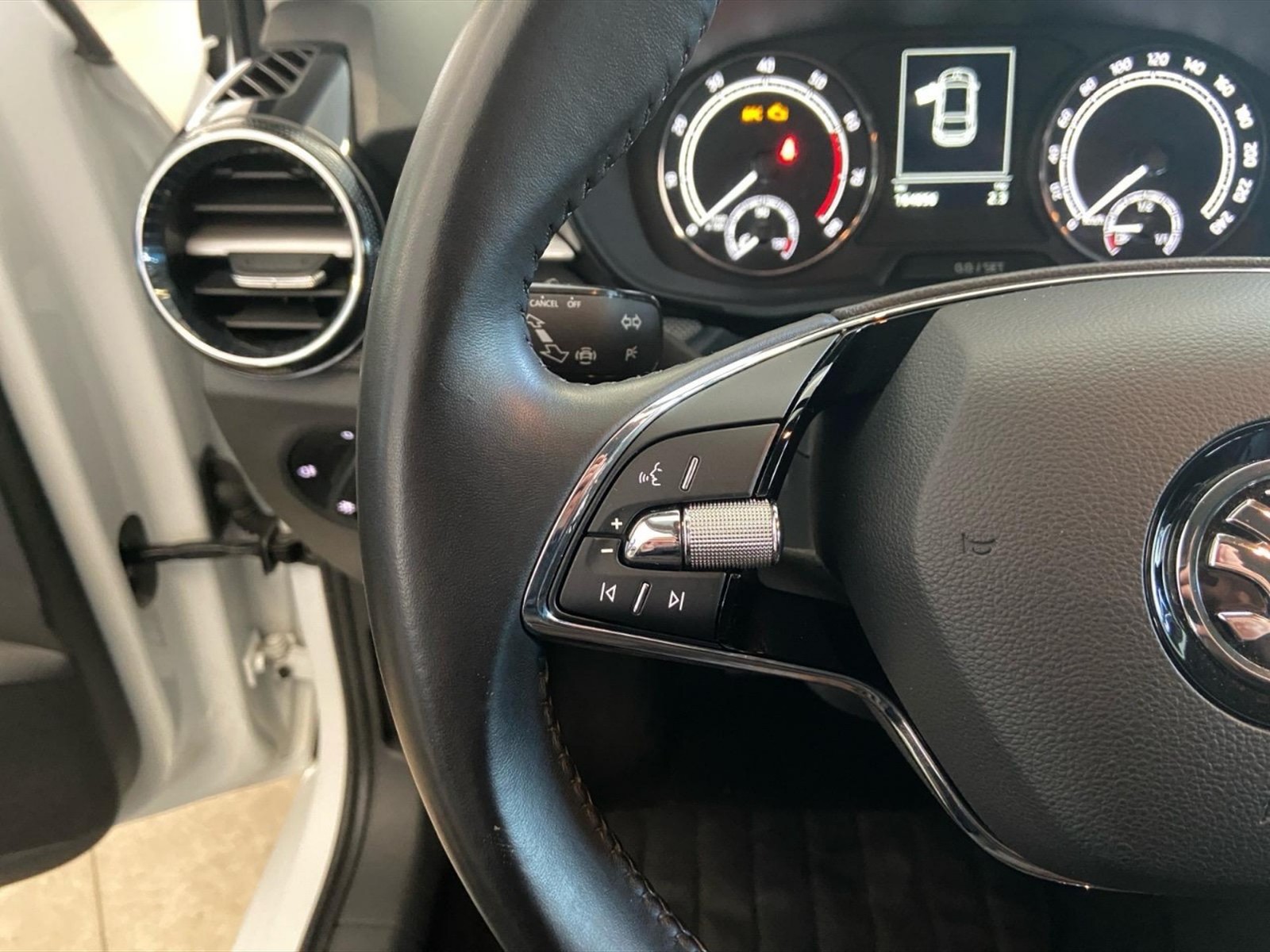 Skoda Fabia 1.0 tsi evo ambition 95cv - 14