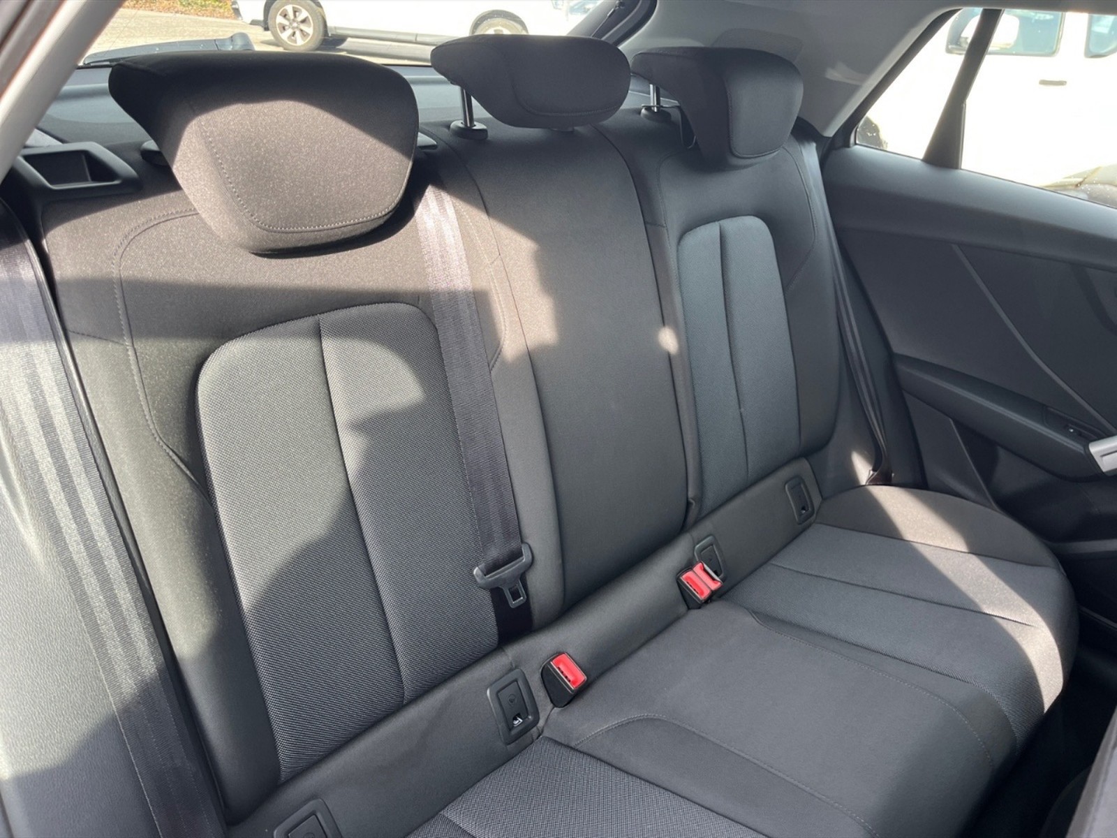 Audi Q2 35 2.0 tdi admired quattro s-tronic - 9