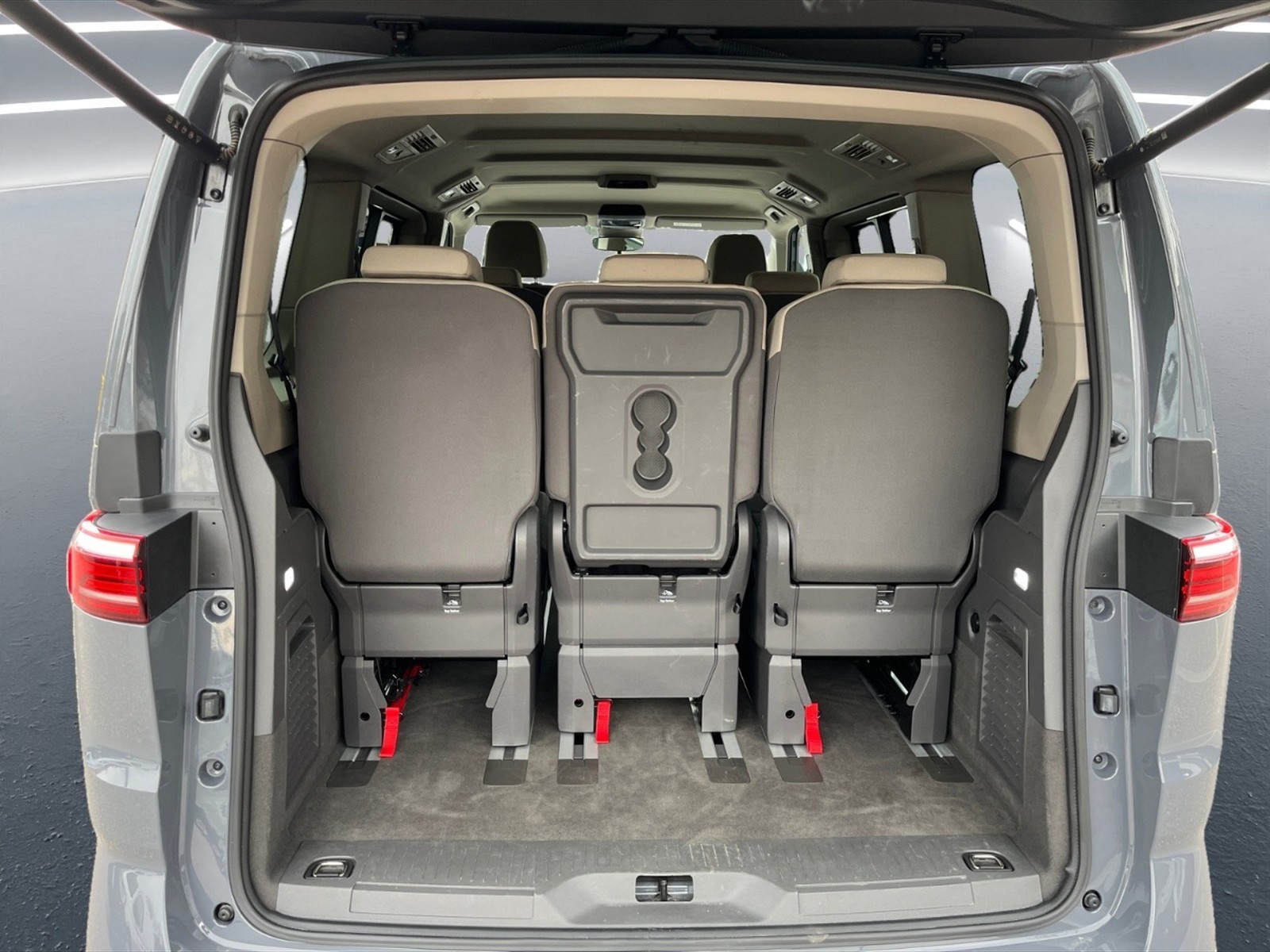 Volkswagen T7 Multivan 2.0 tdi space 150cv dsg 7p.ti - 12