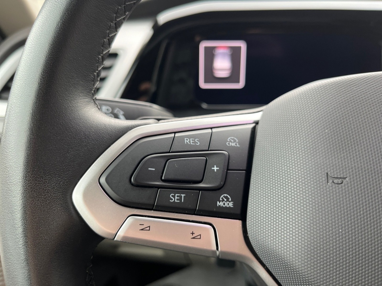 Volkswagen T7 Multivan 2.0 tdi space 150cv dsg 7p.ti - 14