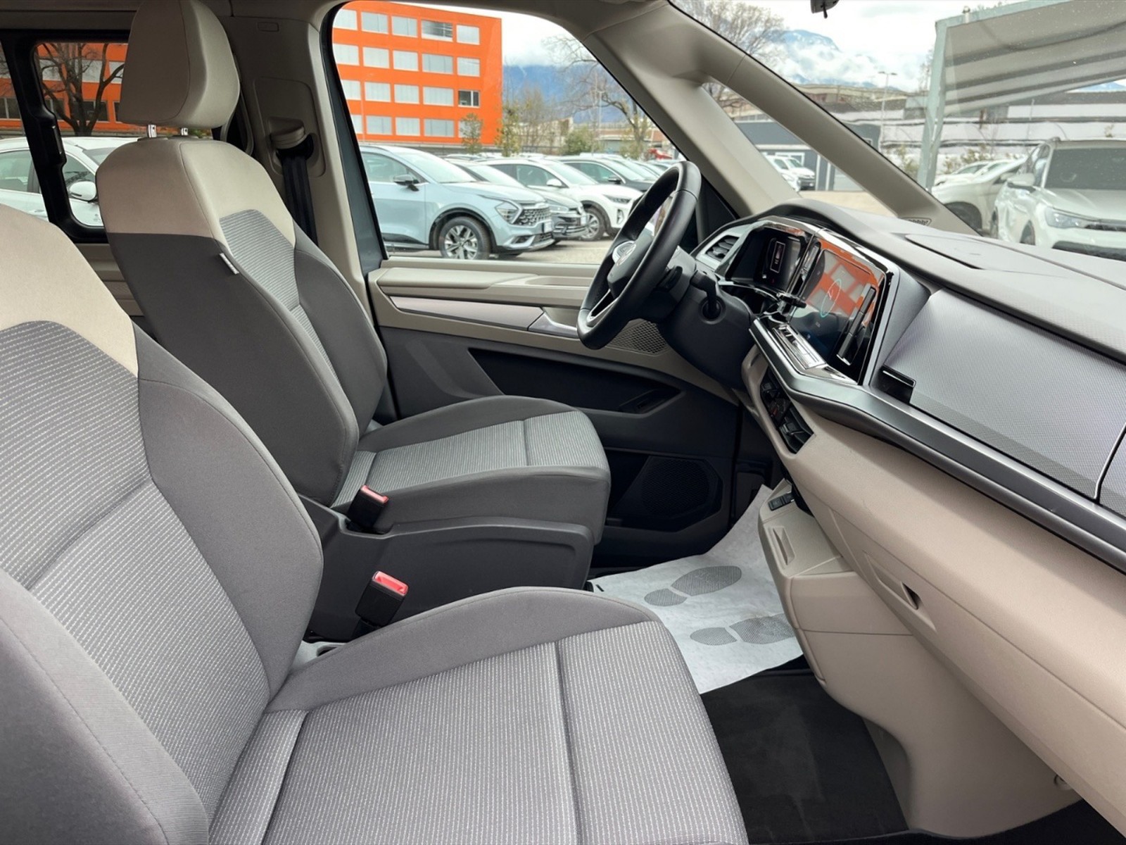 Volkswagen T7 Multivan 2.0 tdi space 150cv dsg 7p.ti - 9