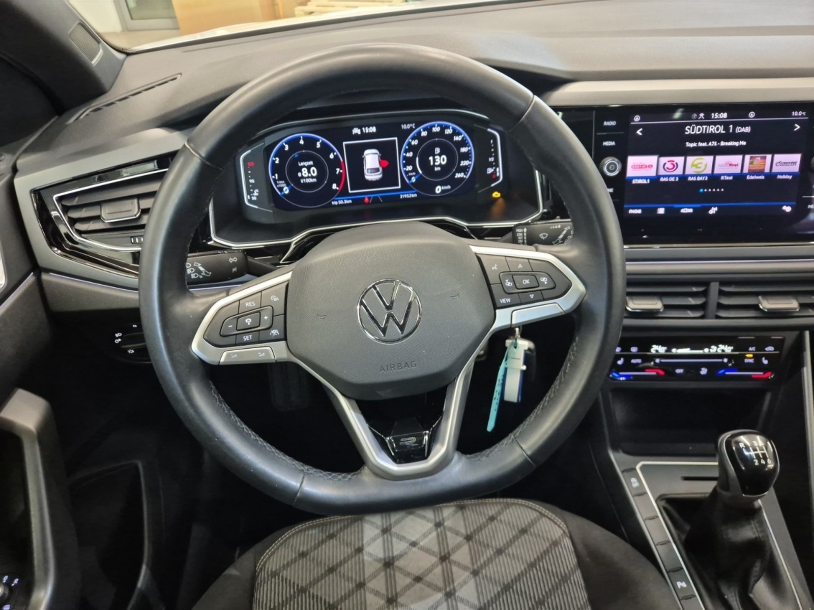 Volkswagen Taigo 1.0 TSI R-Line 110 CV, gancio traino - 8
