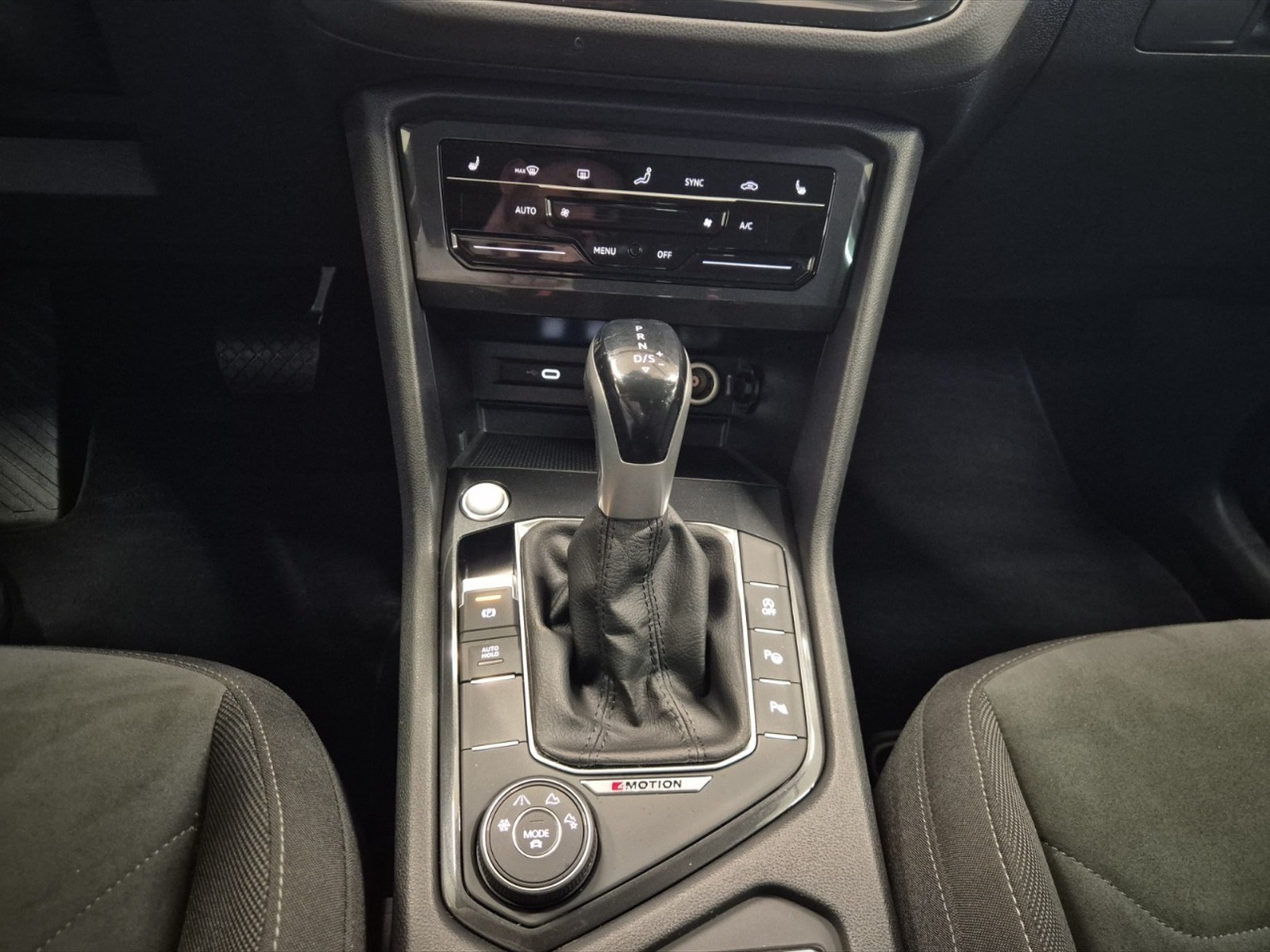 Volkswagen Tiguan 2.0 tdi elegance 4motion 150cv dsg - 19