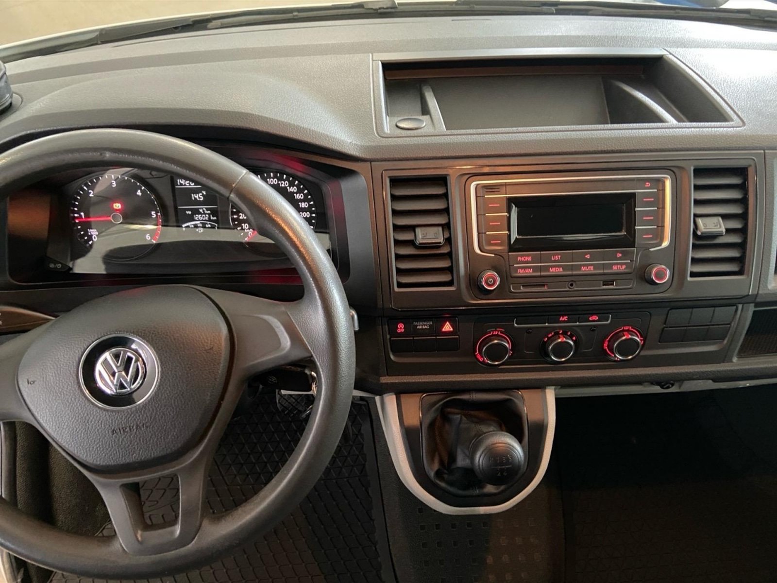 Volkswagen VIC T6 Transporter t6 28 2.0 tdi 102cv p.c. e6 - 18