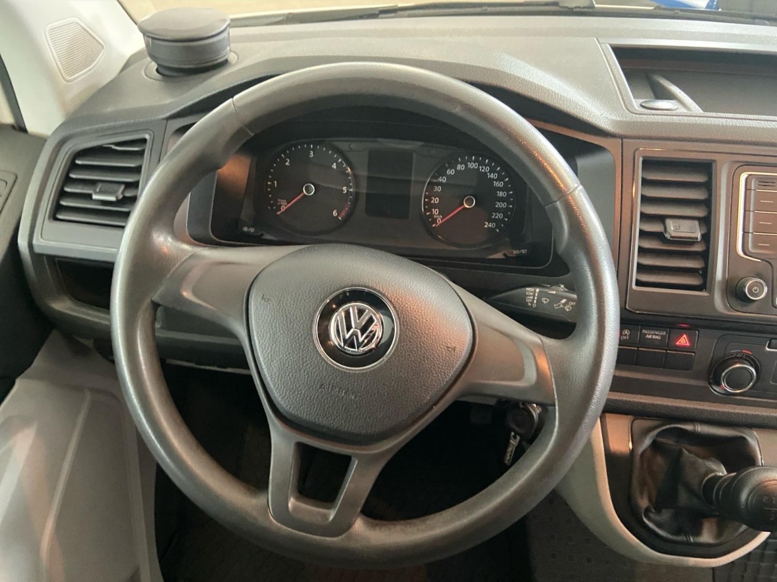 Volkswagen VIC T6 Transporter t6 28 2.0 tdi 102cv p.c. e6 - 8