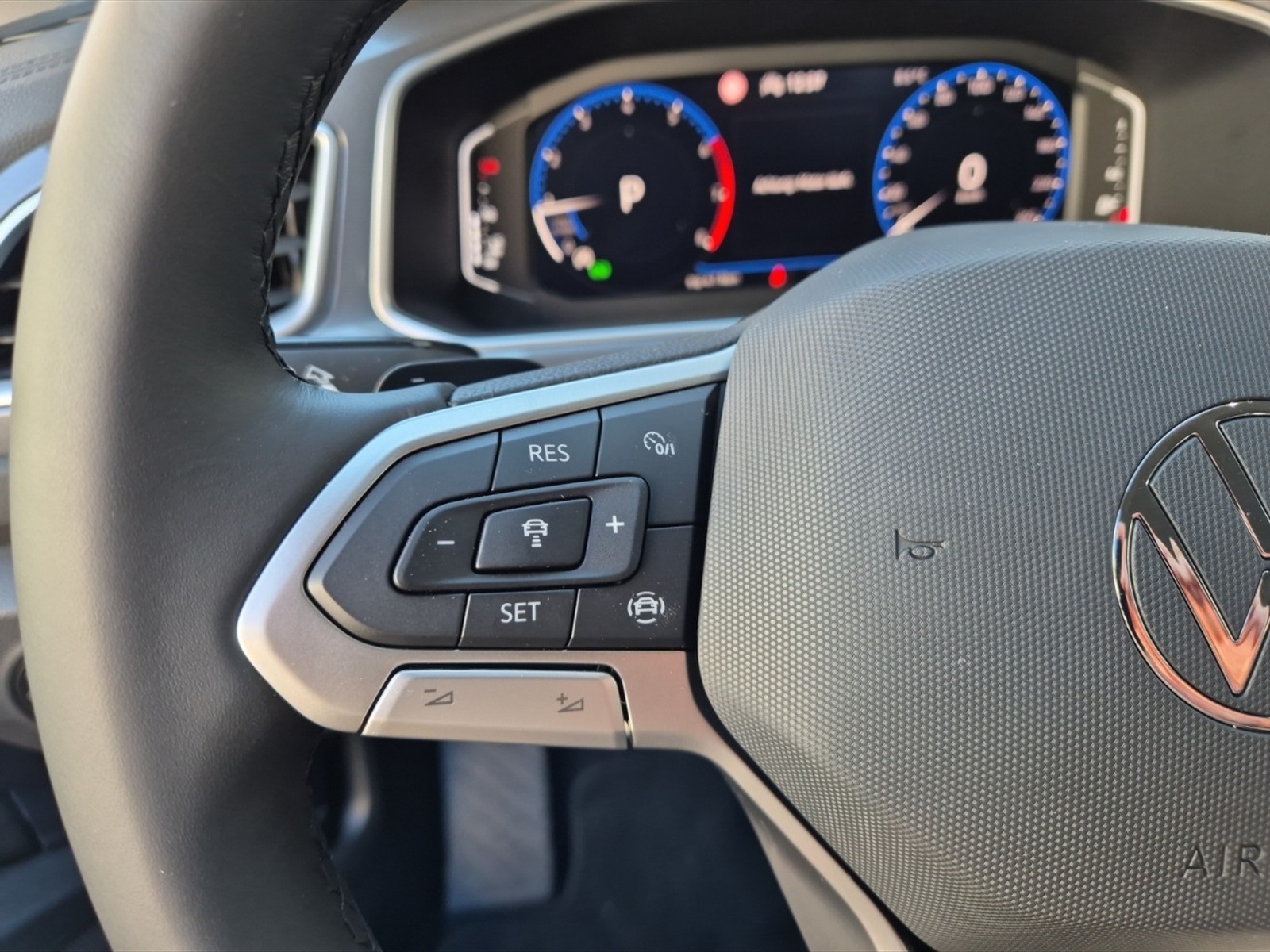 Volkswagen T-Roc 1.5 tsi style dsg - 14