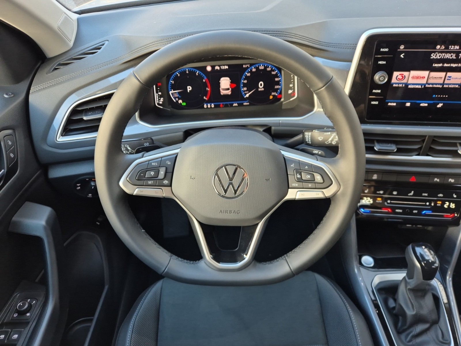 Volkswagen T-Roc 1.5 tsi style dsg - 8