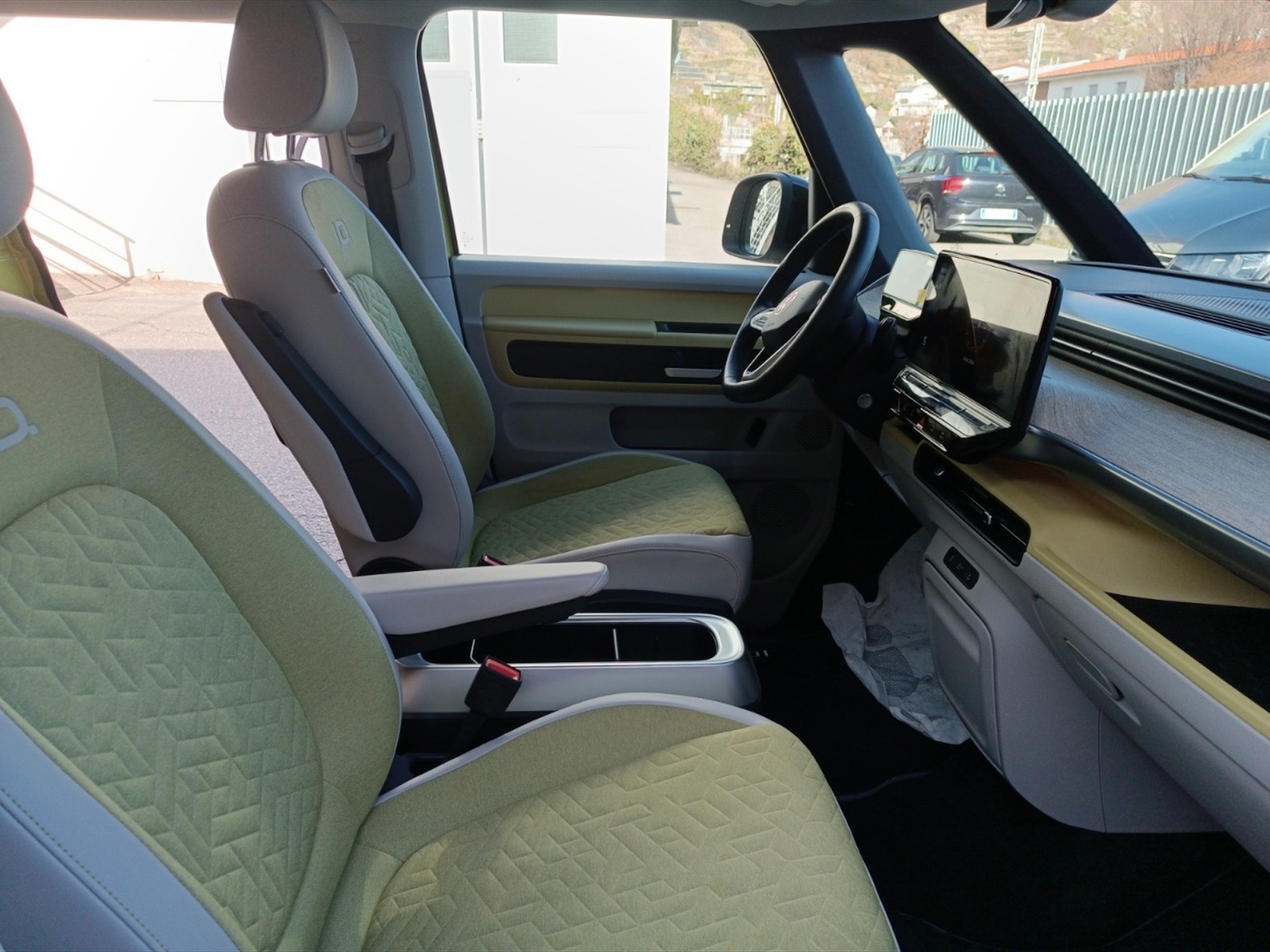 Volkswagen ID Buzz passo corto 77 kwh pro+ - 11