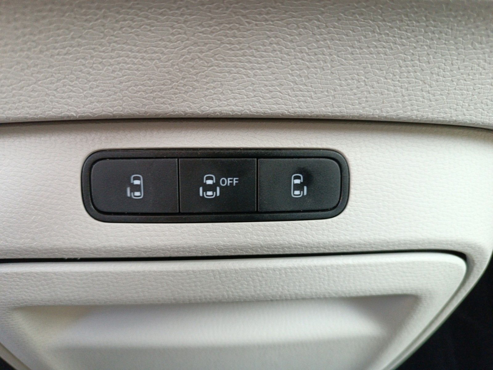 Volkswagen ID Buzz passo corto 77 kwh pro+ - 21